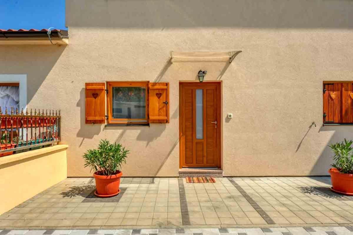 House Melly With Swimming Pool Villa Rovinjsko Selo Dış mekan fotoğraf