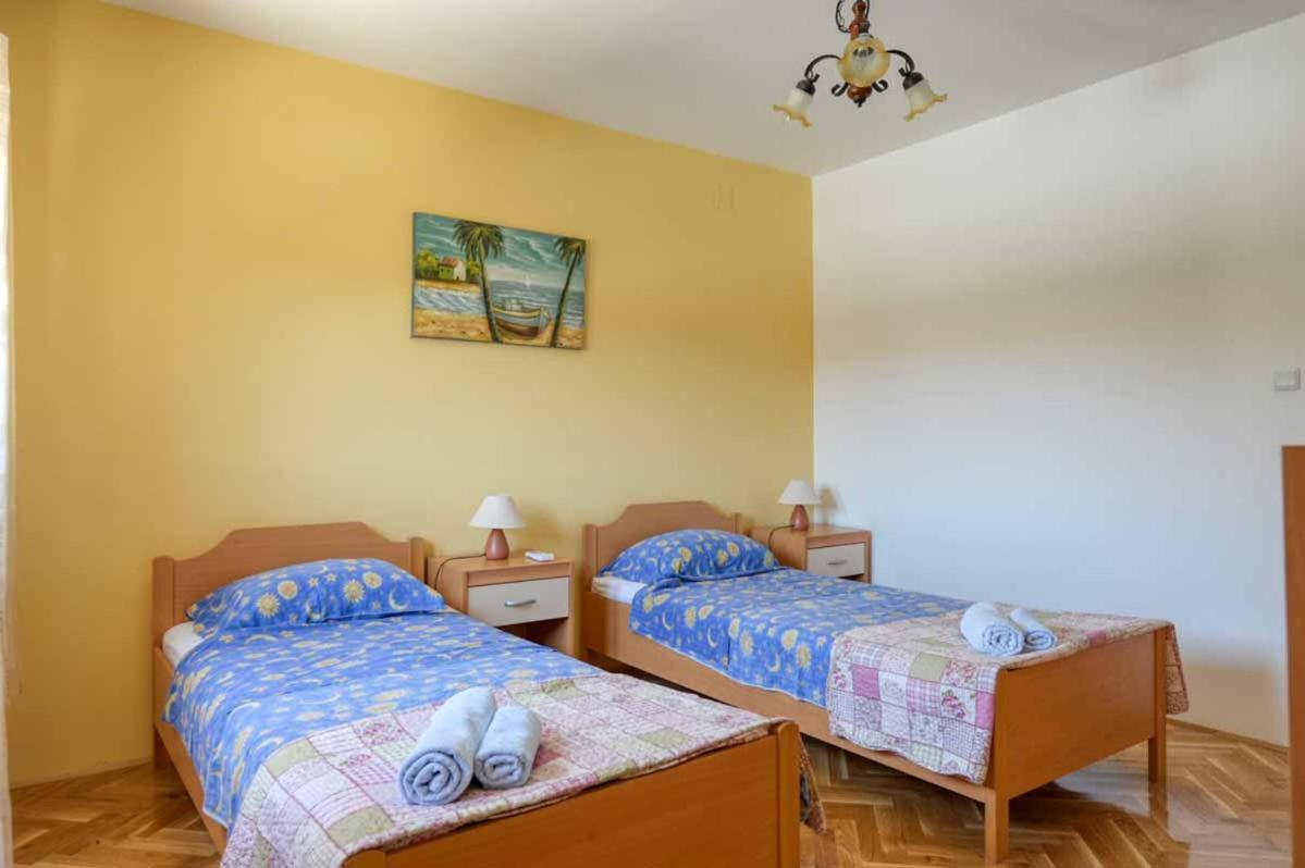 House Melly With Swimming Pool Villa Rovinjsko Selo Dış mekan fotoğraf